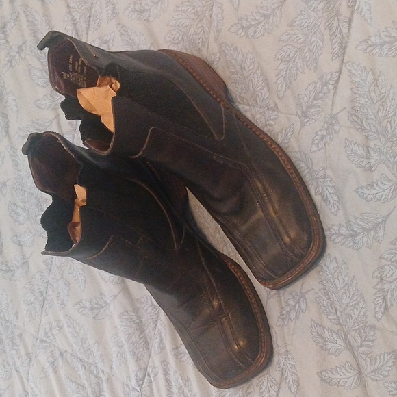 Frye Black/Dark Brown Leather Dressy/Heeled Boots Size 8M - Picture 2 of 15